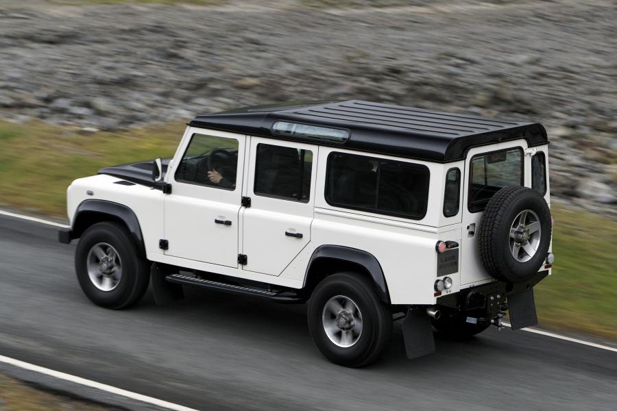 Land Rover Defender 110 Limited Edition Ice 2009 года  (фото 11 из 11)